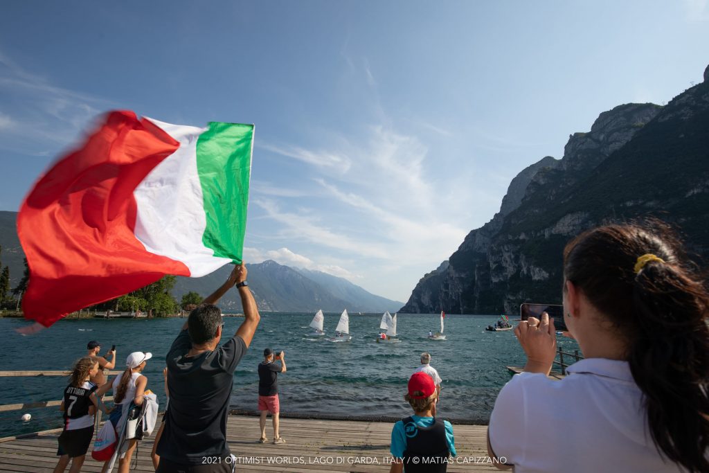 Watching the racing from ashore 