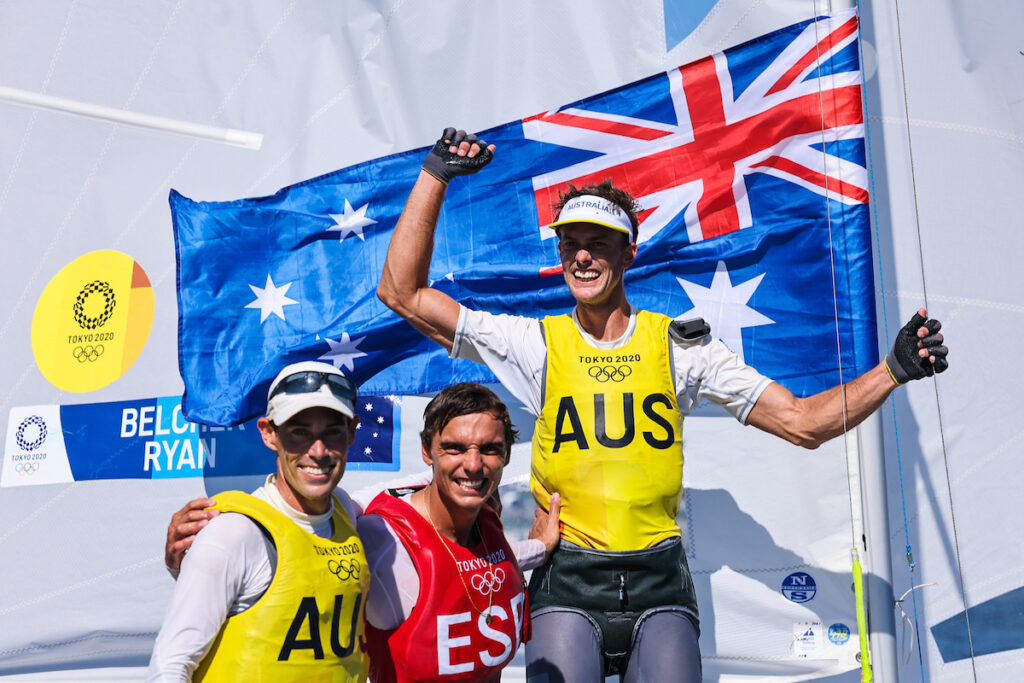 Mat Belcher and Will Ryan celebrating their win along with the silver medalist from Spain. 