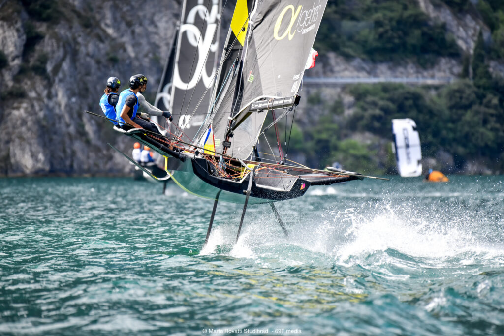 A boat foiling while reaching.