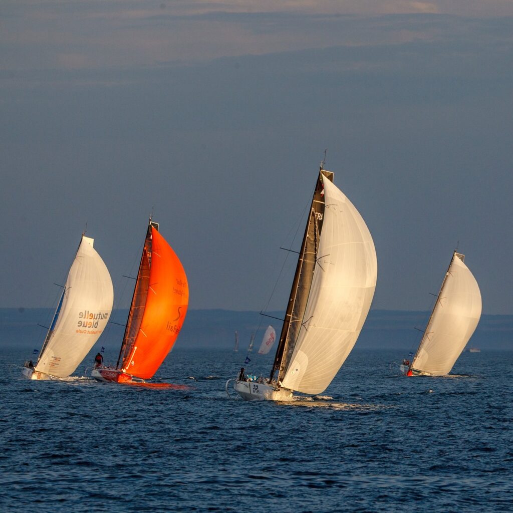 4 points sailing on a spinnaker reach.