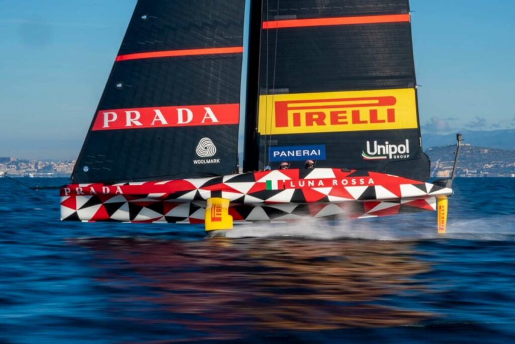 Luna Rossa Prada Pirelli