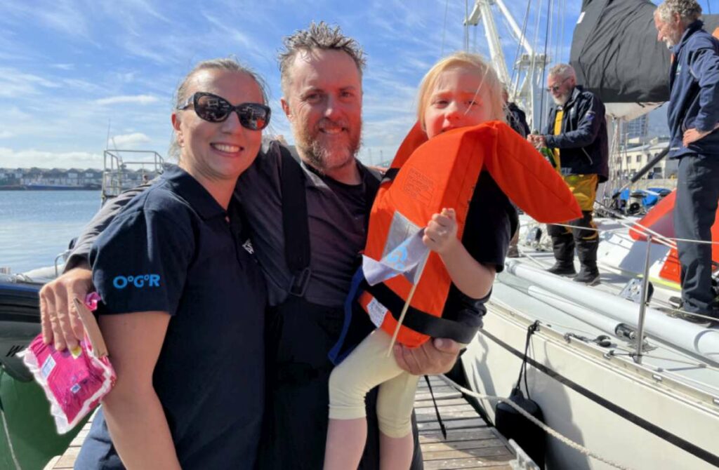 Matt all smiles on seeing his wife Ewa and daughter Abigail who flew in from Adelaide to welcome in Outlaw. Credit: OGR2023 / Jacqueline Kavanagh