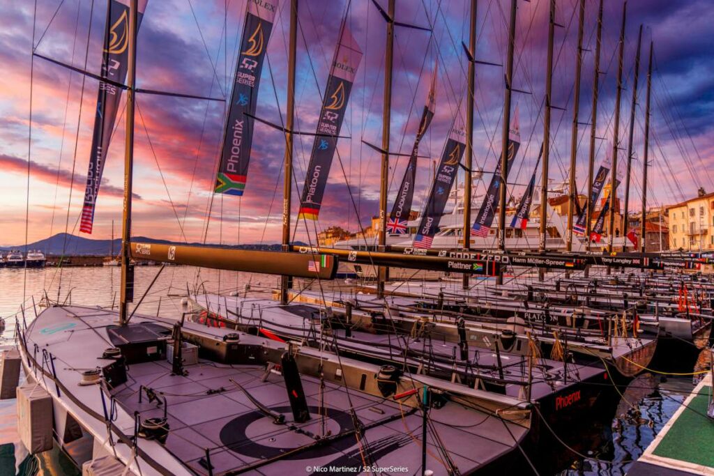 52 SUPER SERIES
