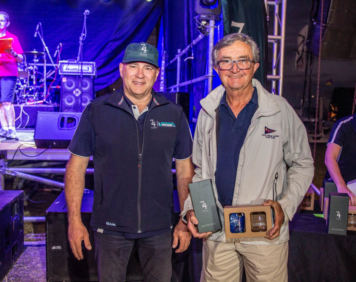 Richard Hudson of Antipodes happy with the 74 Islands Distillery prize last night - Vampp Photography pic