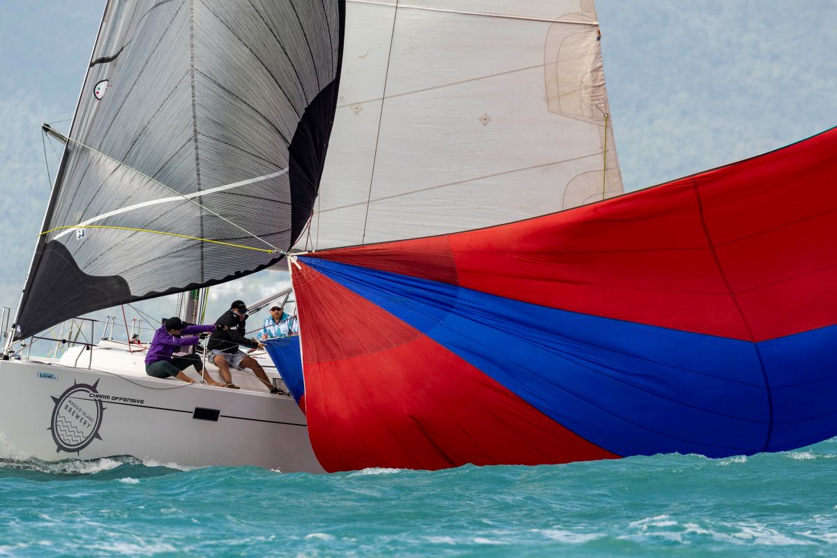 Charm Offensive's kite struggle - Andrea Francolini, ABRW pic