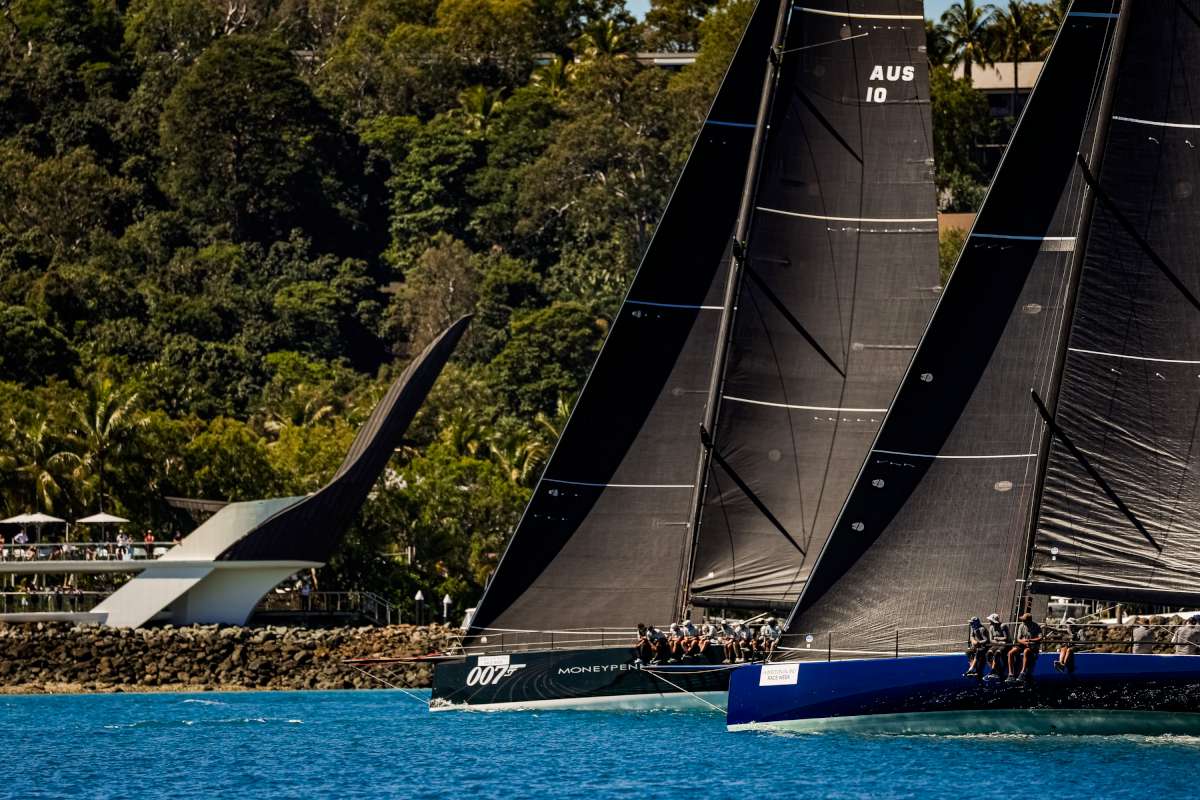 HIRW25 Moneypenny and Virago Rating 1 start in Dent Passage - credit Salty Dingo