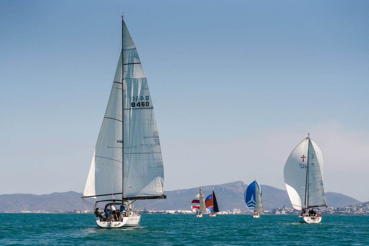 Kite run towards Townsville - Revolution Productions pic