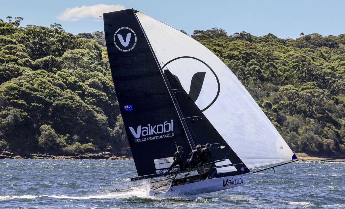 Southerly spinnaker run (SailMedia)