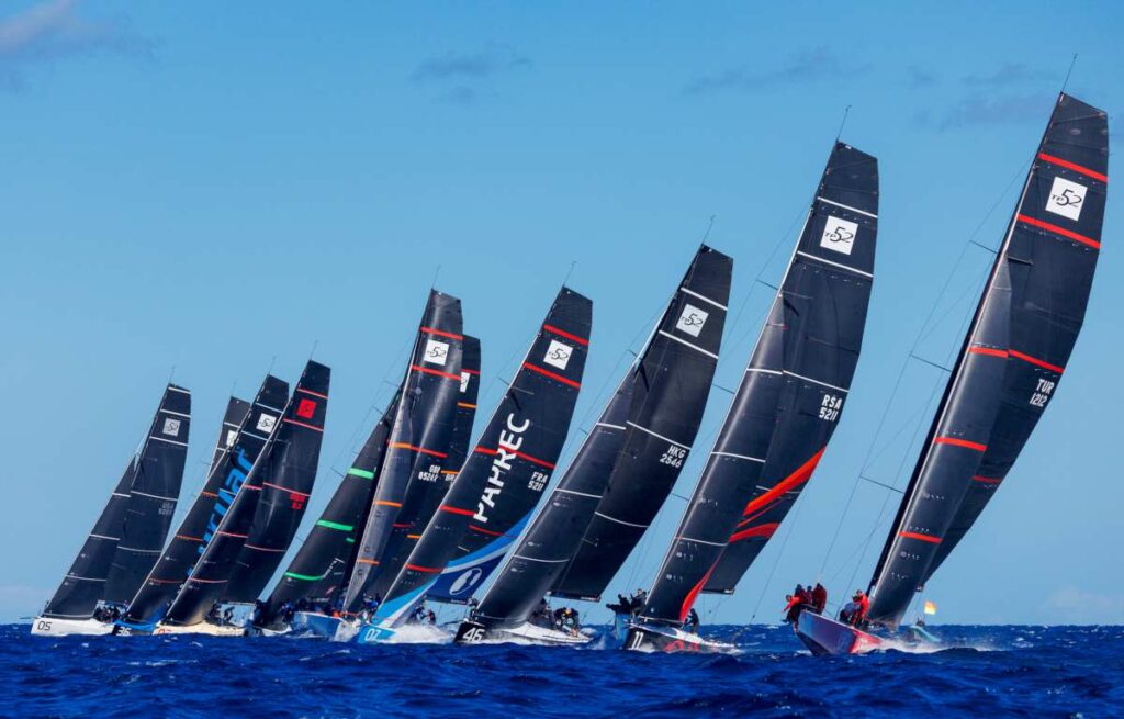 52 SUPER SERIES – PORTO CERVO – RANGE ROVER - © Nico Martinez