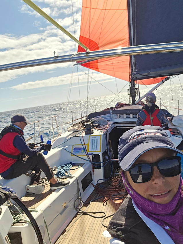 Spinnaker up and making progress on Wings - pic courtesy Wings