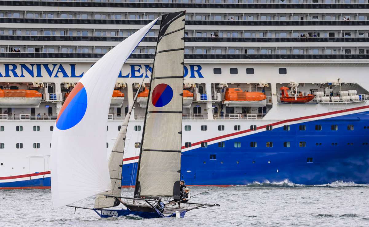 Yandoo heads for home as the cruise ship heads to sea (SailMedia)