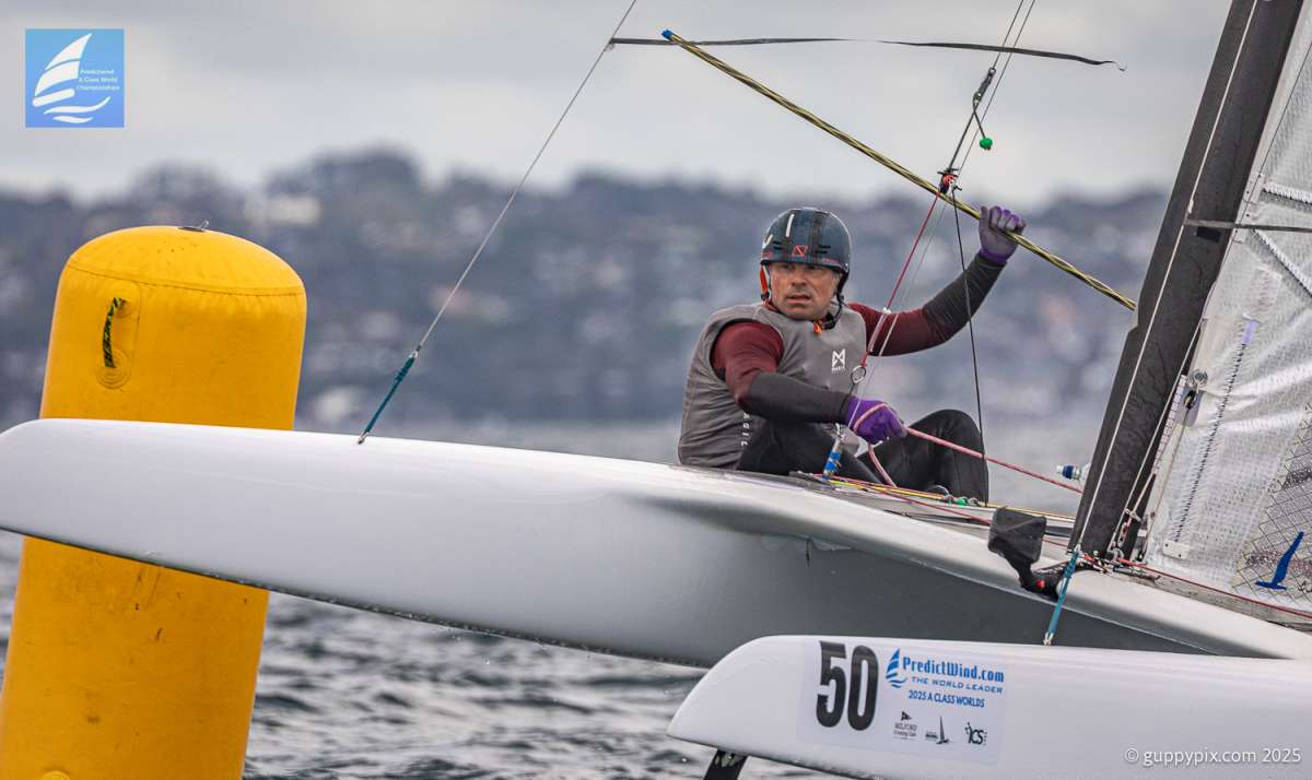 French Champion, Emmanuel Dode FRA 2 working hard, in the challenging conditions.