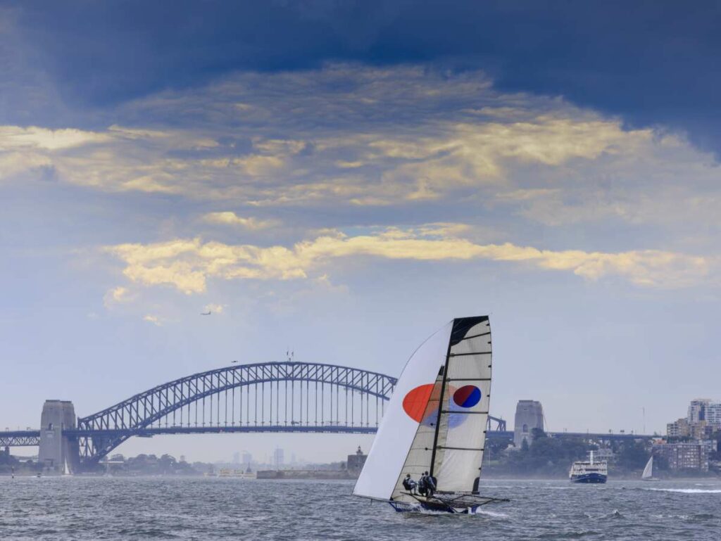 Champion heads to victory in the final race (SailMerdia)