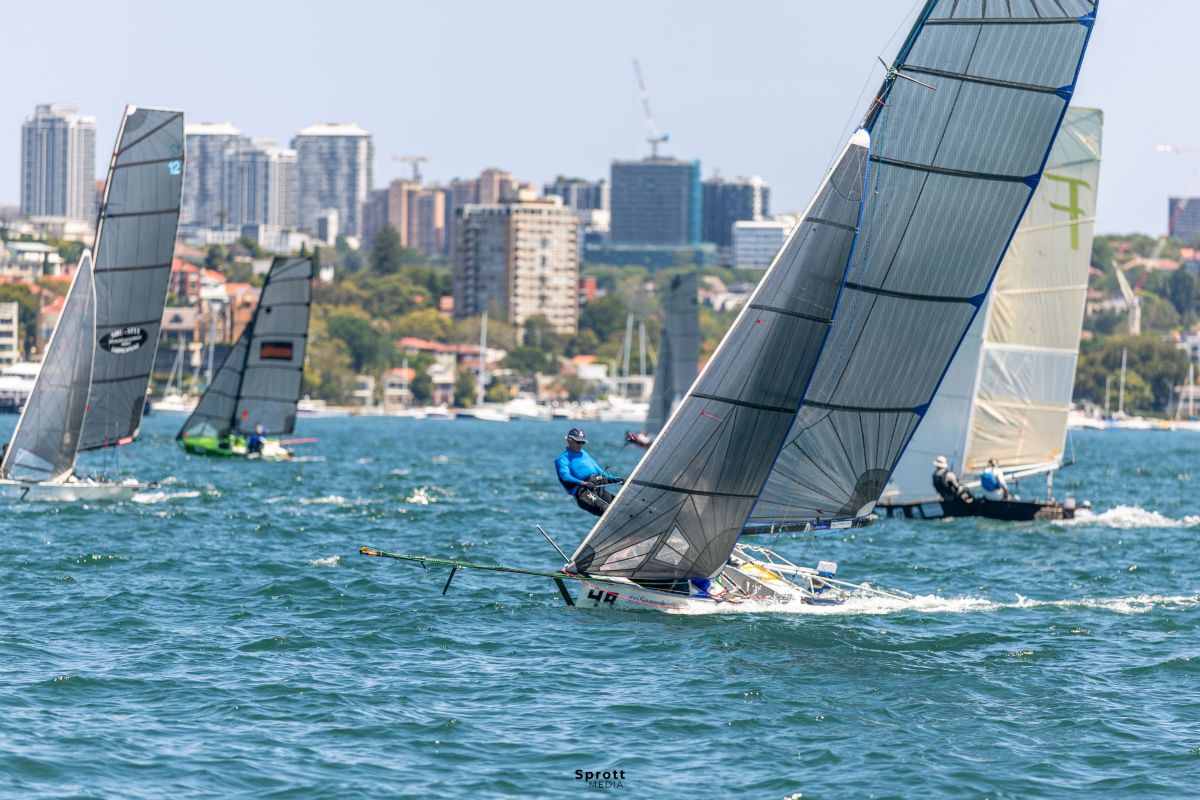 The sailing dads - Max Gundy & Phillip Hartas on Vintage get amongst it - credit @sprottmedia