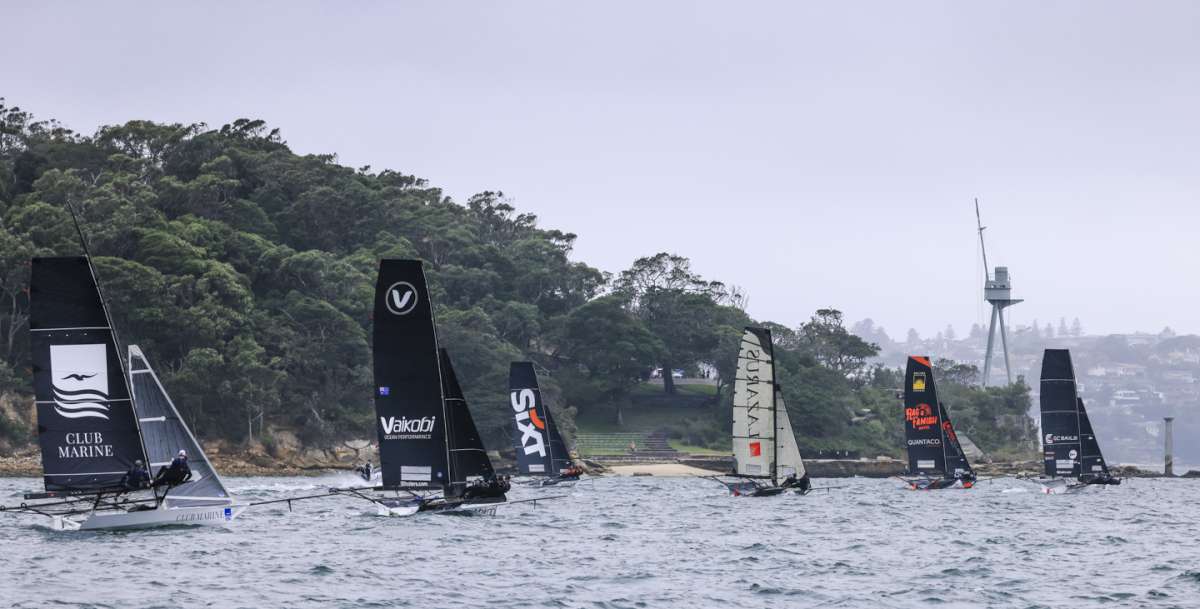 Soon after the start (SailMedia)