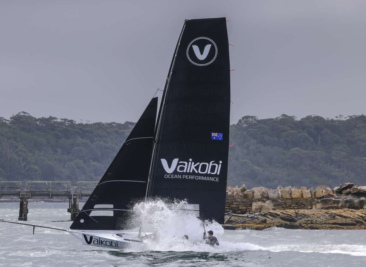 Vaikobi starts her run to Athol Bay (SailMedia)