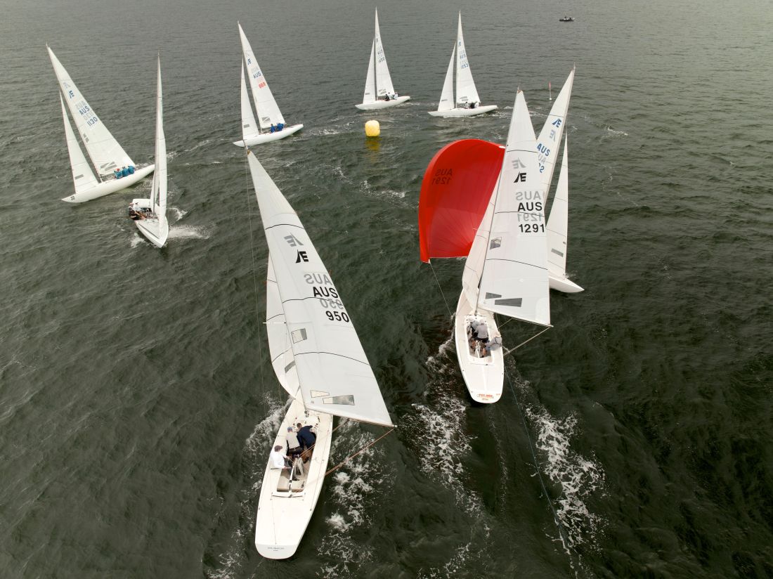 Mark rounding in this tough class - credit Hippodrone