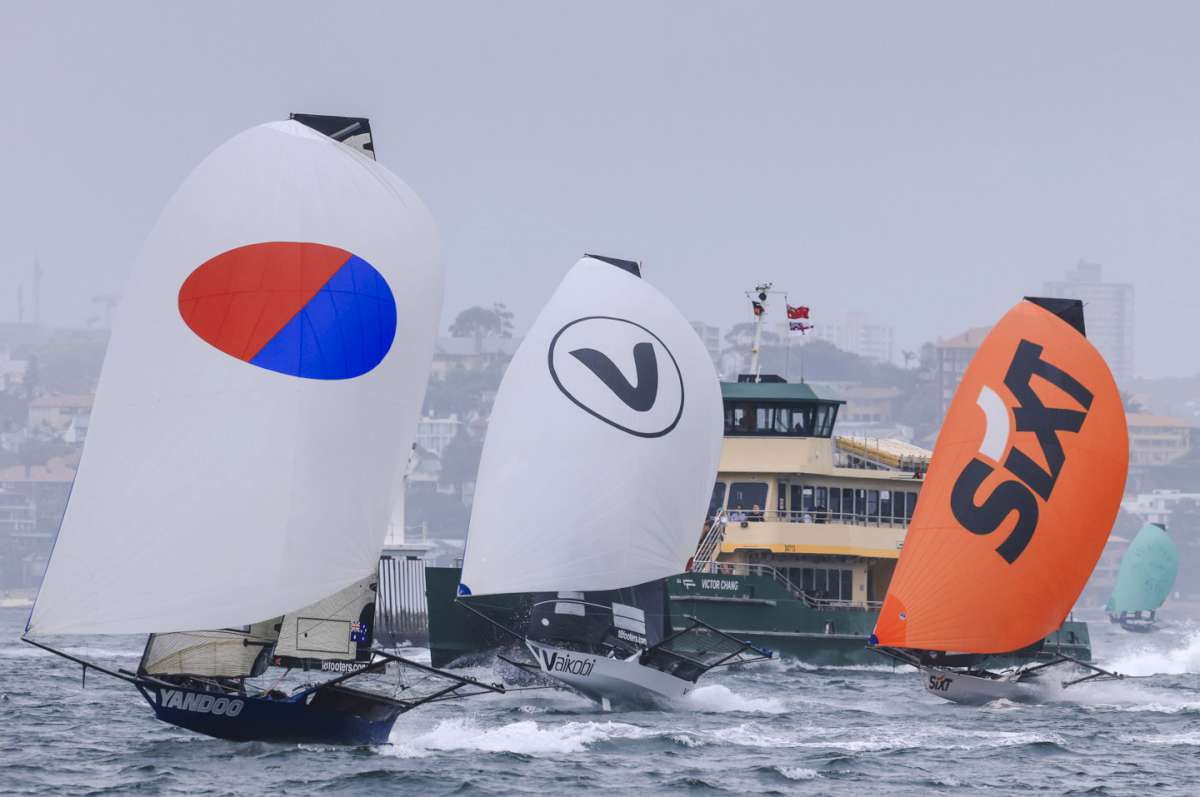 Harbour traffic and the 18s (SailMedia)