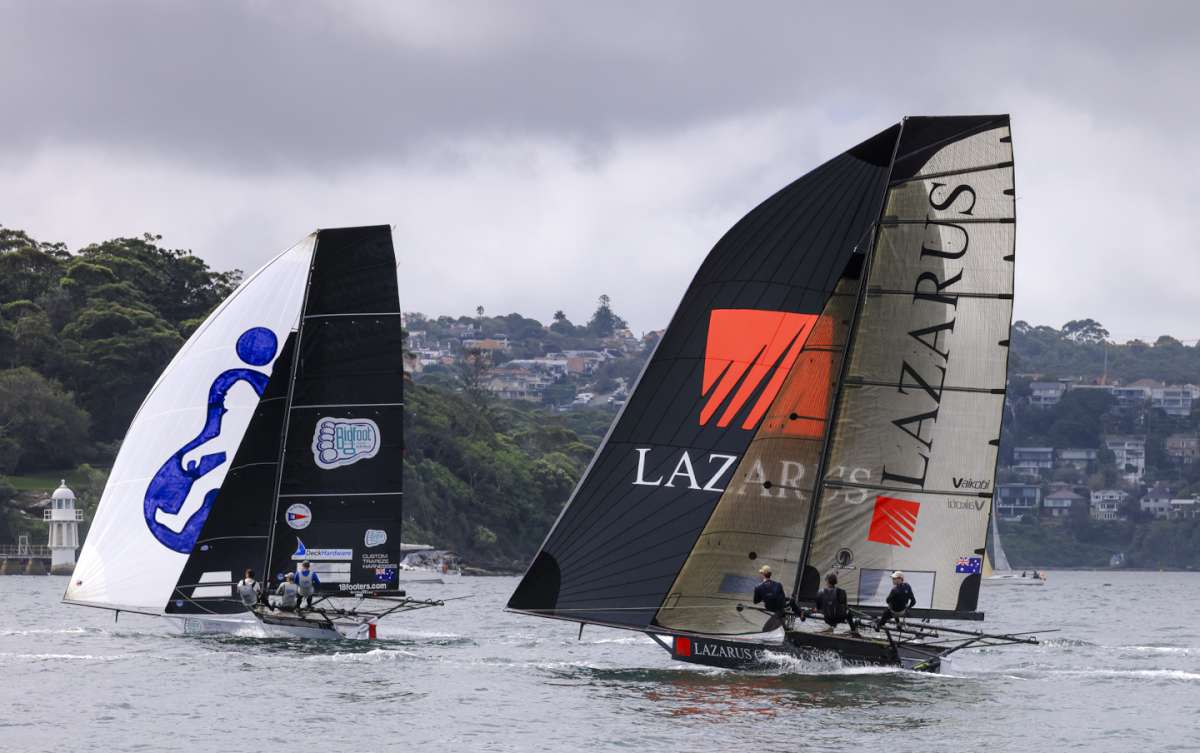 Queensland's Big Foot Bags & Covers & Lazarus Capital Partners on the run to Robertson Point (SailMedia)