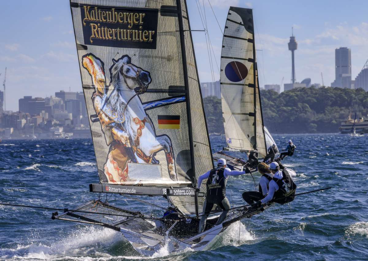 Black Knight chases Yandoo down the spinnaker run (SailMedia)