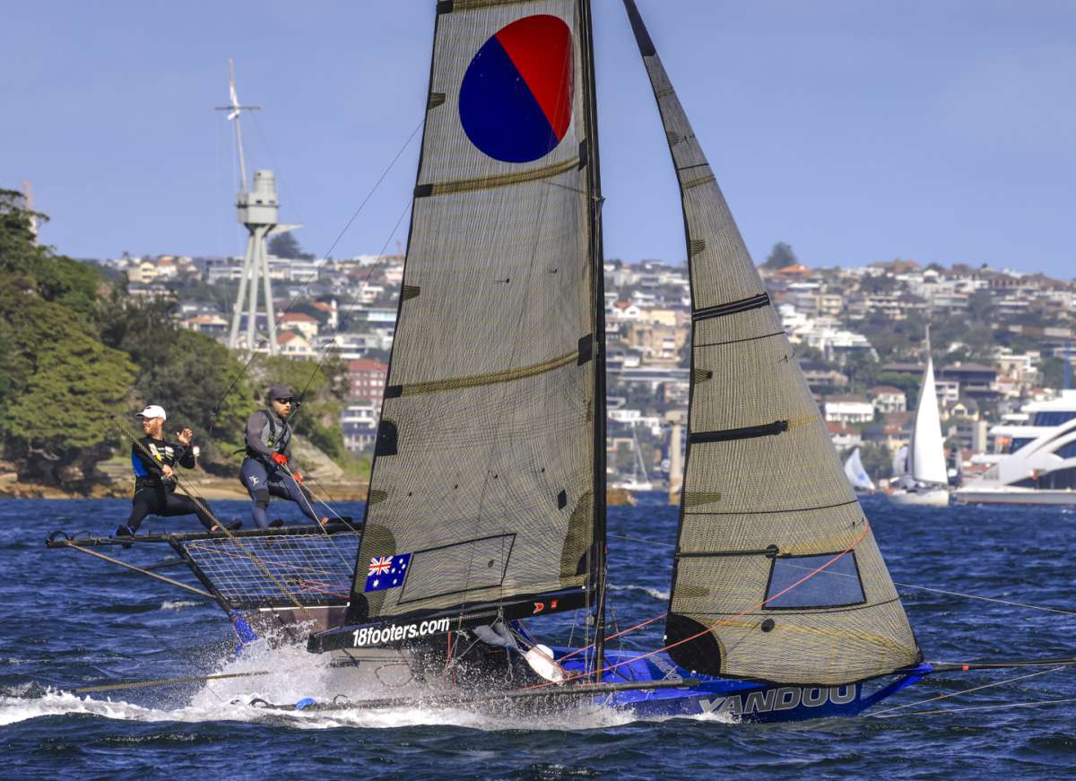 An excellent performance by the defending champion Yandoo team (SailMedia)