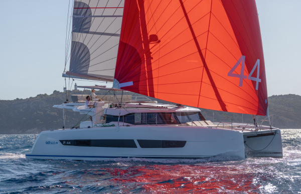 The Yacht Sales Co. - Fountaine Pajot FP44