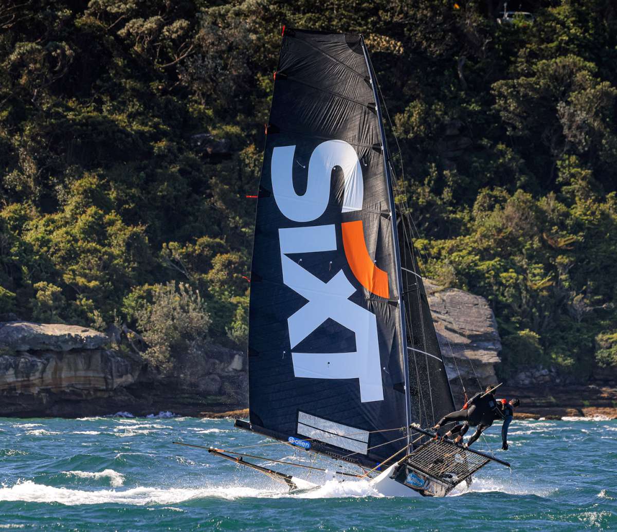 Nose dive on a wild southerly run (SailMedia)