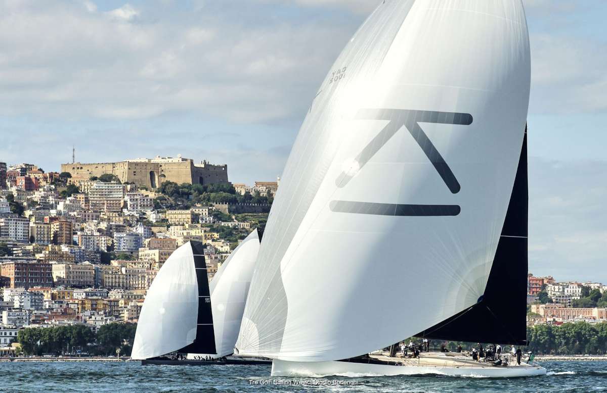 Galateia charges away from Naples at the start of last year's offshore race - Photo Tre Golfi Sailing Week - Studio Borlenghi