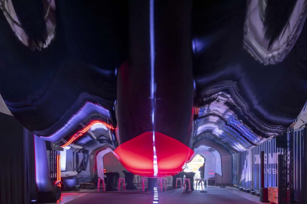 DMG MORI GLOBAL ONE Underwater lines © Benjamin Sellier