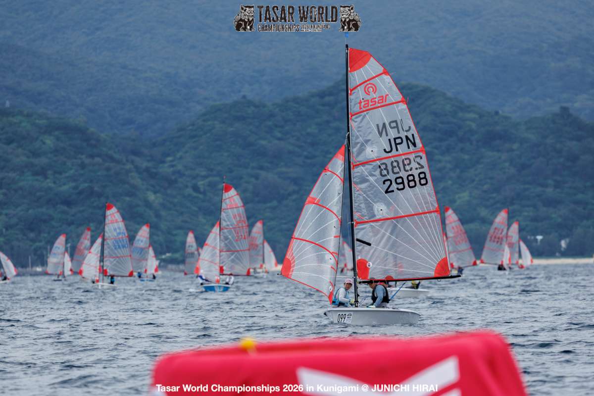 The leading boats racing towards the leeward gate mark - Credit Junichi Hirai