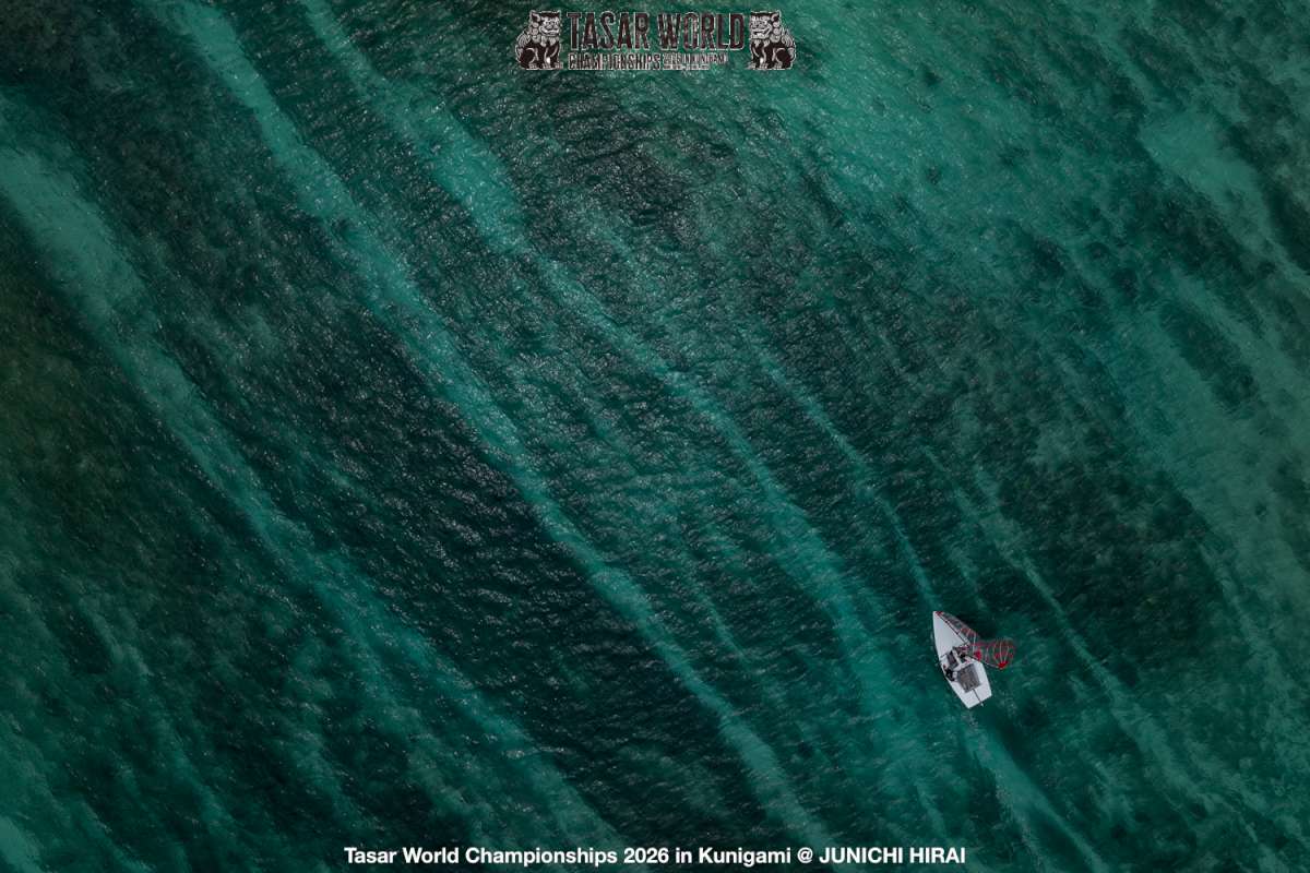 Competitors had to navigate through the reef to reach the race course - Credit Junichi Hirai