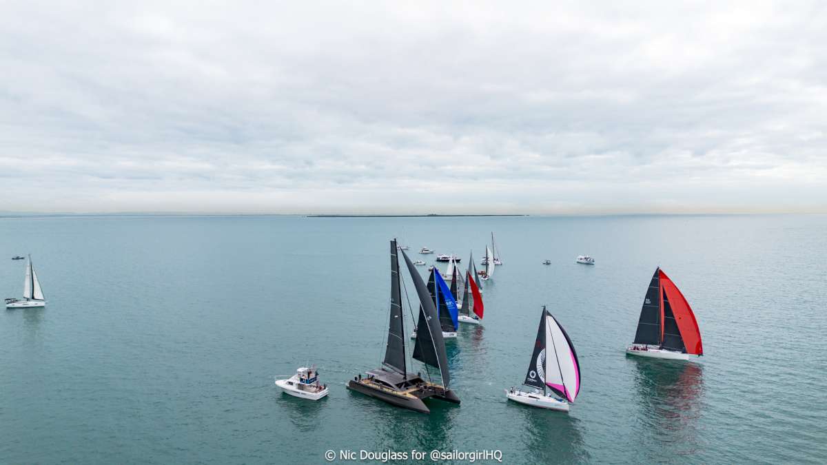 Obsession (left) and the whole fleet getting underway in the Brisbane to Bundaberg Race - Credit - Sunset Media - @sailorgirlhq