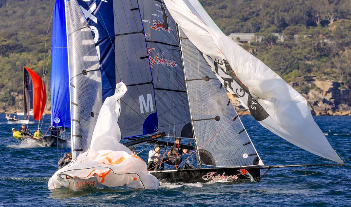 Bottom Mark - Credit Sail Media