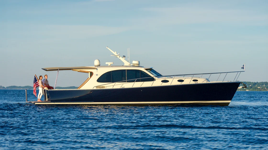 Model Highlight - Palm Beach 42