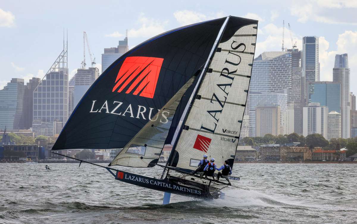 Lazarus, flying to the bottom mark off Clark Island (SailMedia)