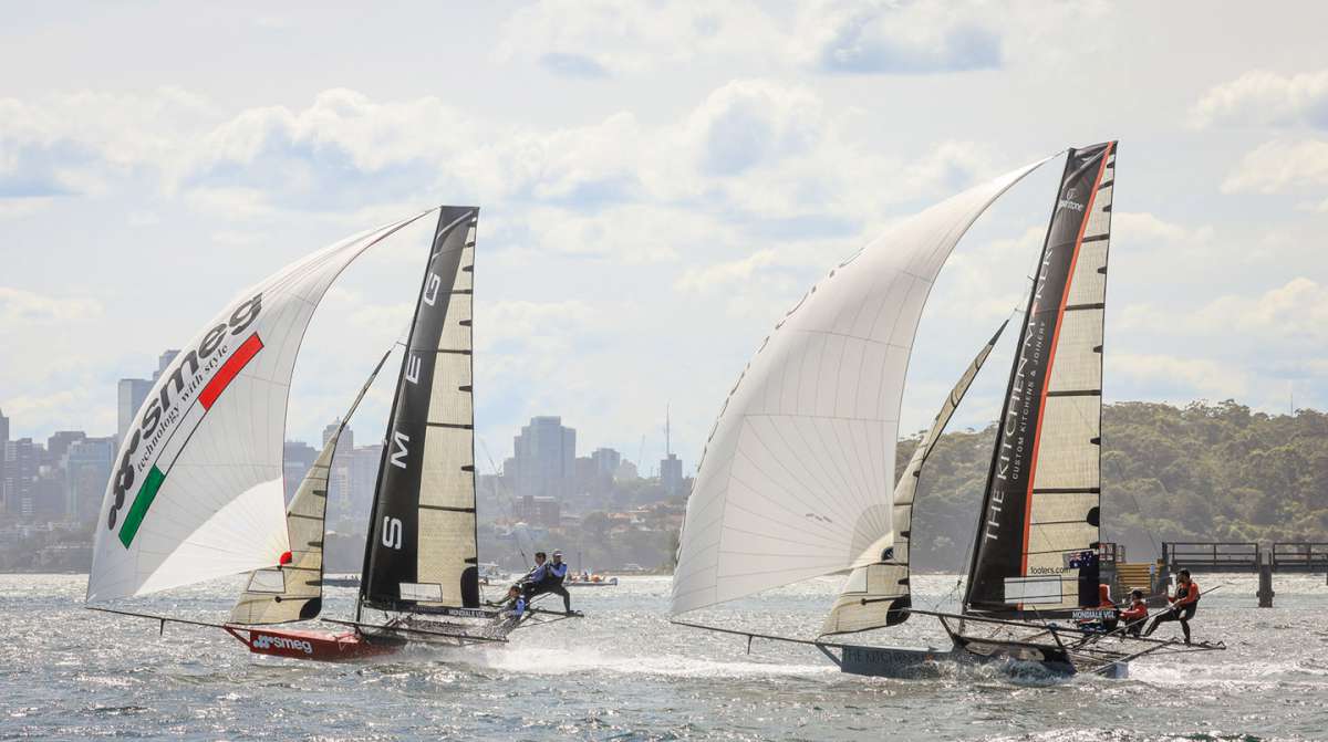 Smeg and The Kitchen Maker start the run between the islands (SailMedia)